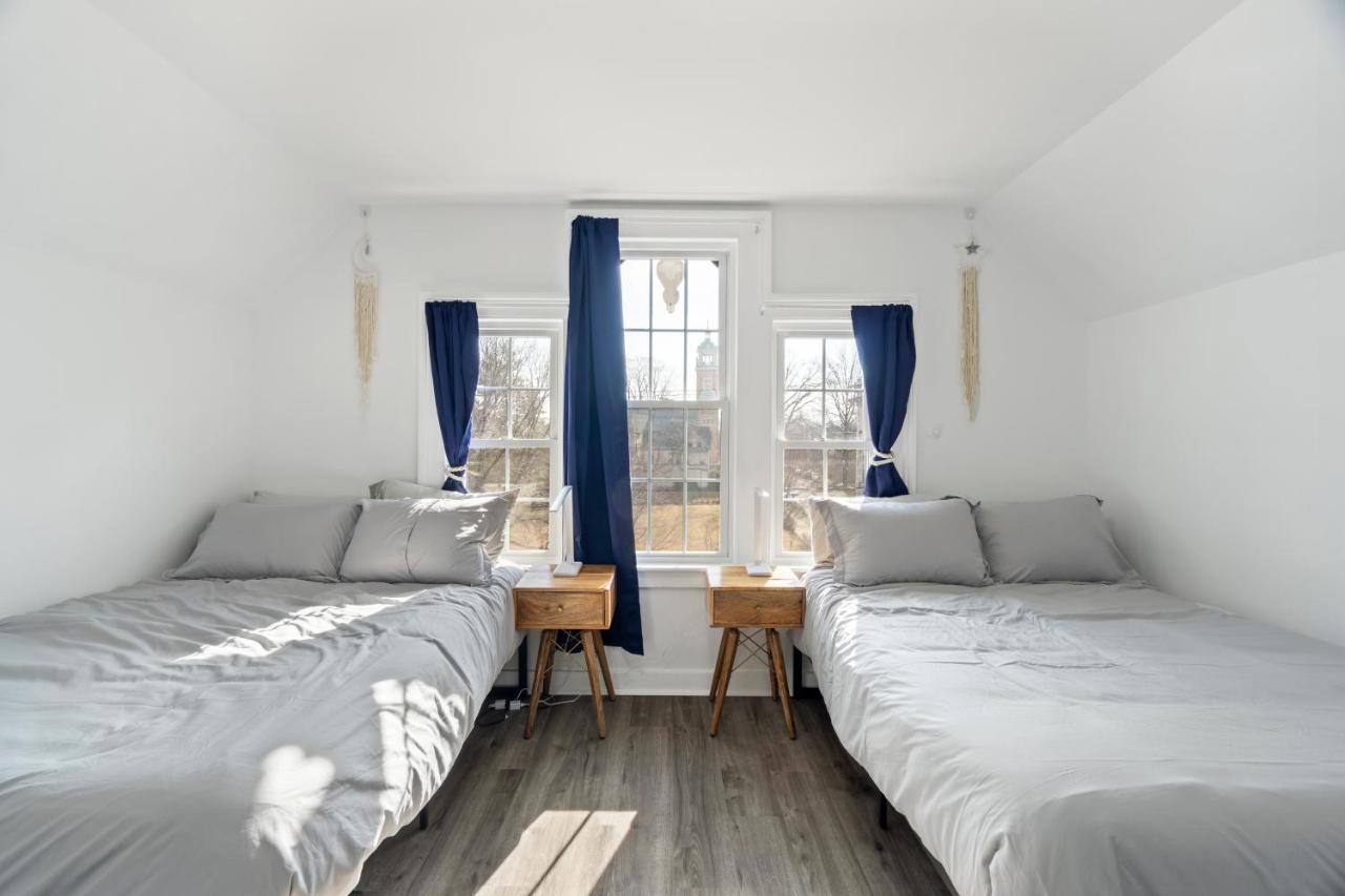 Cozy Gem In The Heart Of East Rock With Free Parking Near Yale And Dt Apartman New Haven Kültér fotó